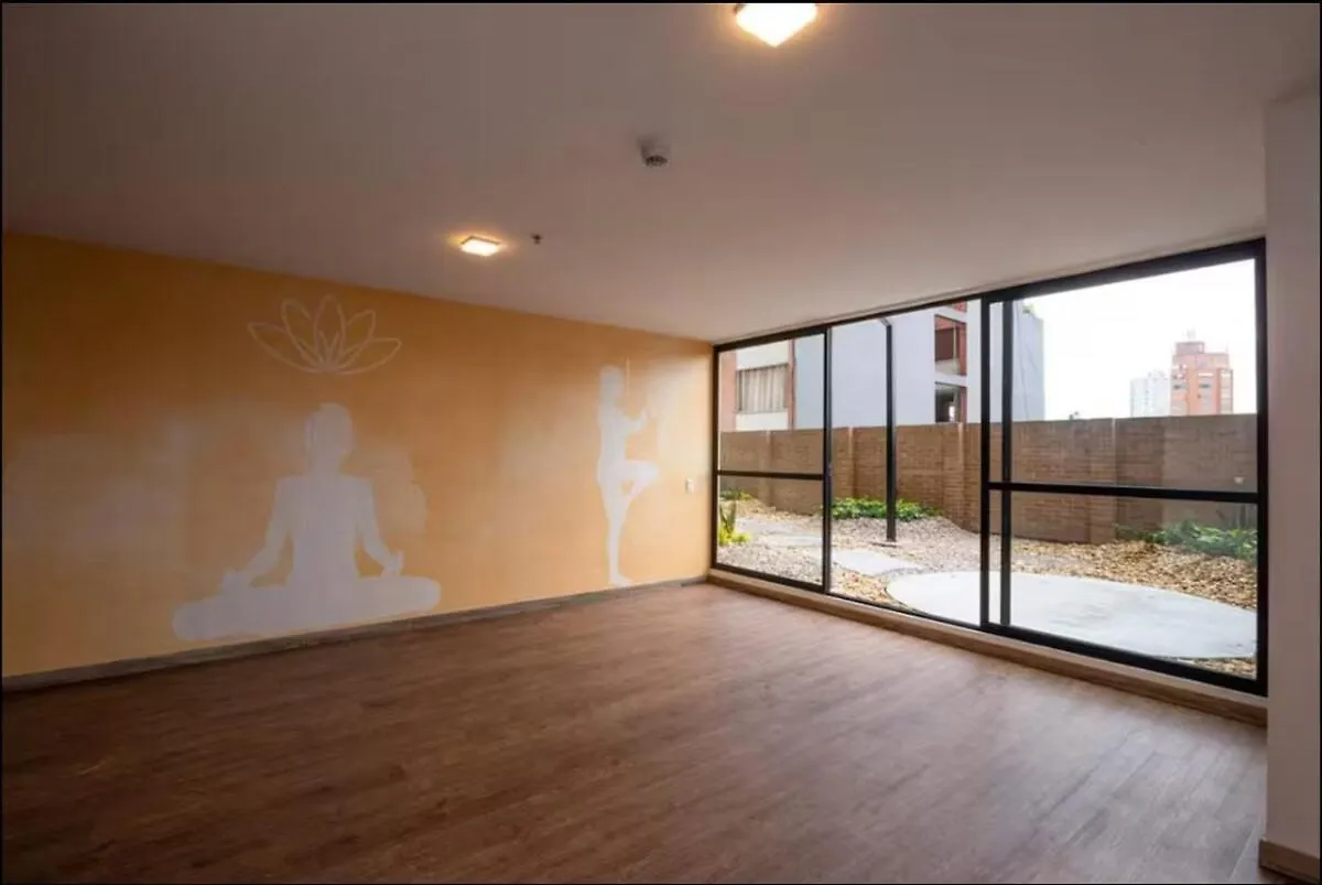 Luxury 1BR Apt with Queen Bed, Pool, City Views! Bogota Colombia