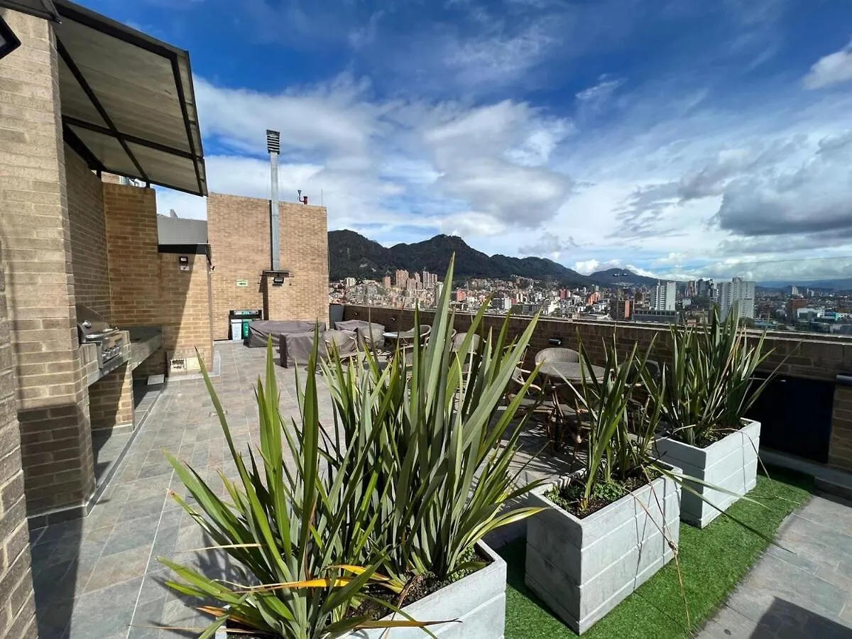 Apartment Luxury 1BR Apt with Queen Bed, Pool, City Views! Bogota