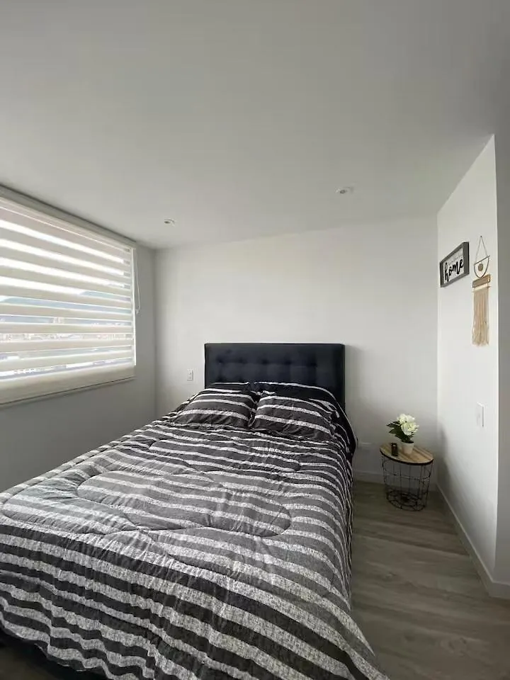 Luxury 1BR Apt with Queen Bed, Pool, City Views! Bogota Colombia