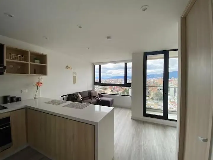 Apartment Luxury 1BR Apt with Queen Bed, Pool, City Views! Bogota